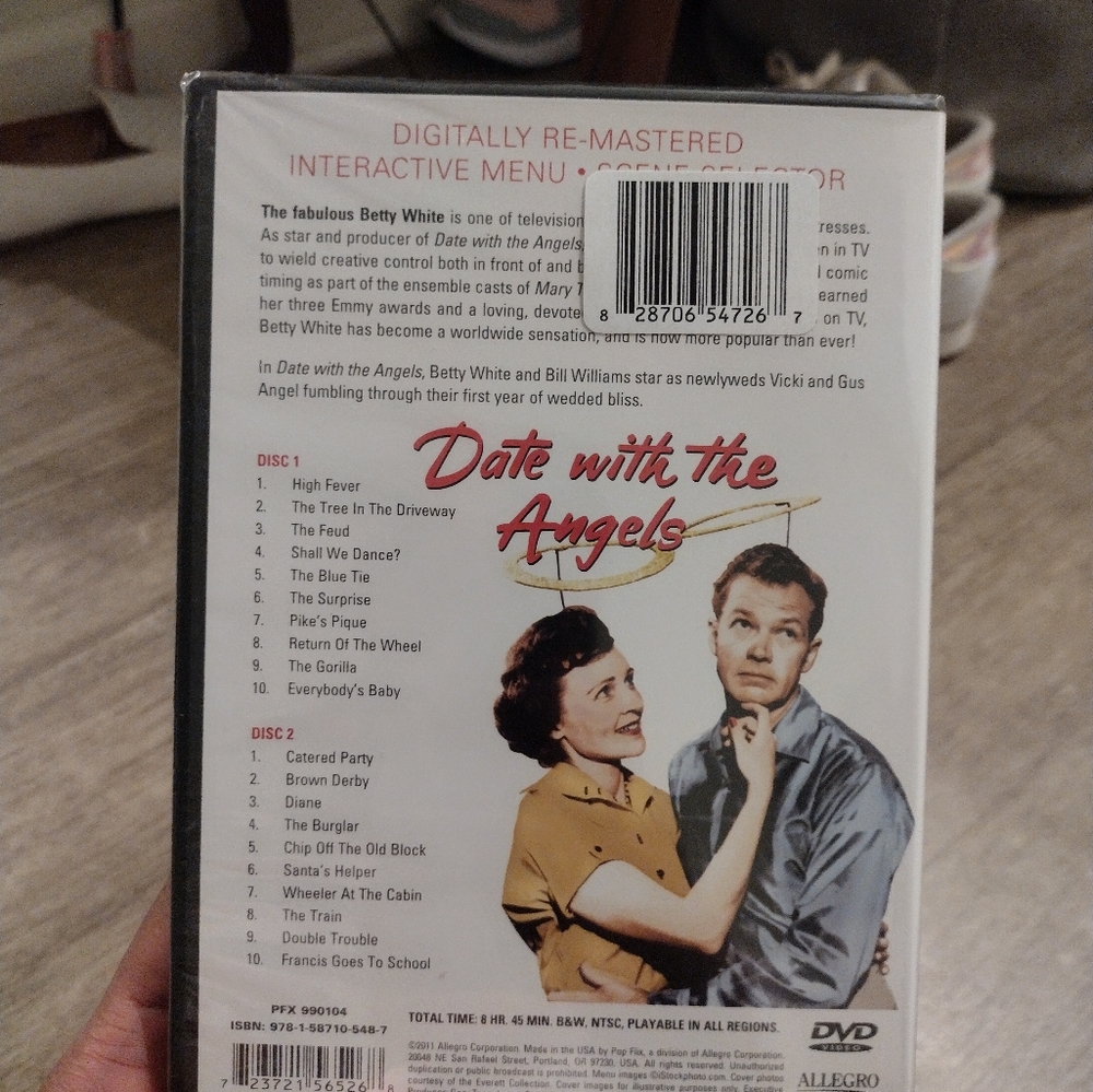 Betty White Collection - Picture 2 of 3